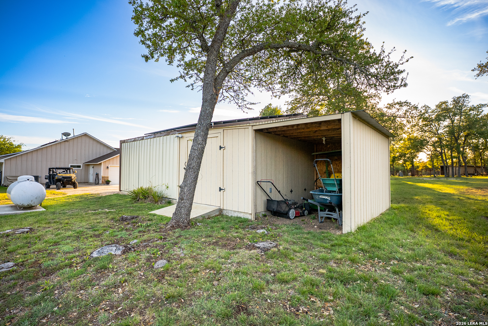main property photo 46