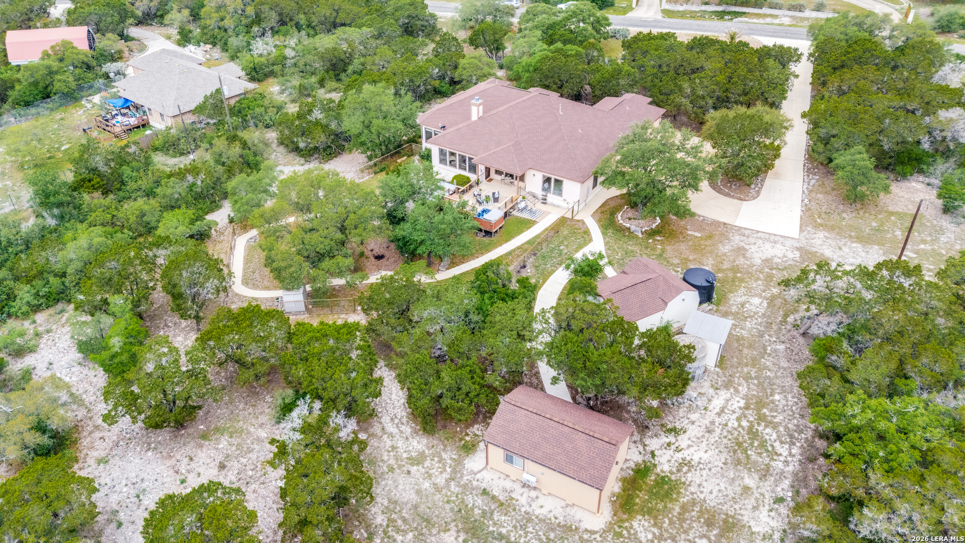 main property photo 3
