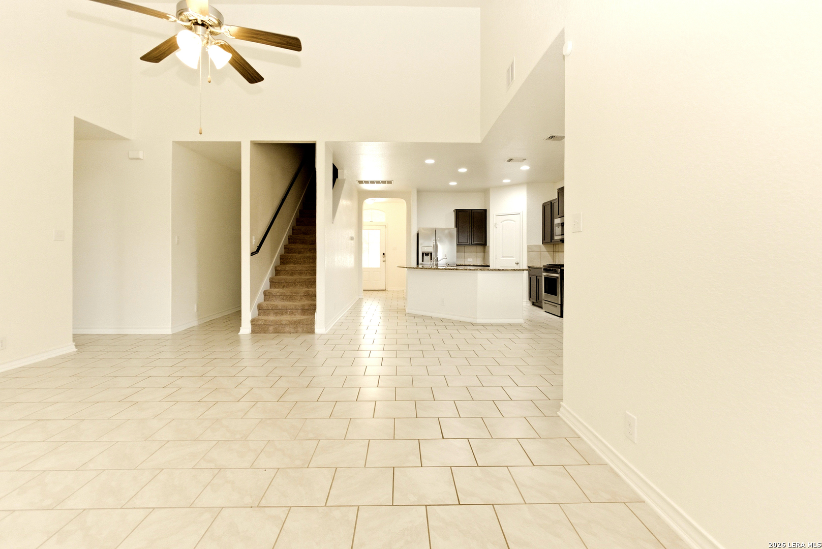 property viewer photo 16