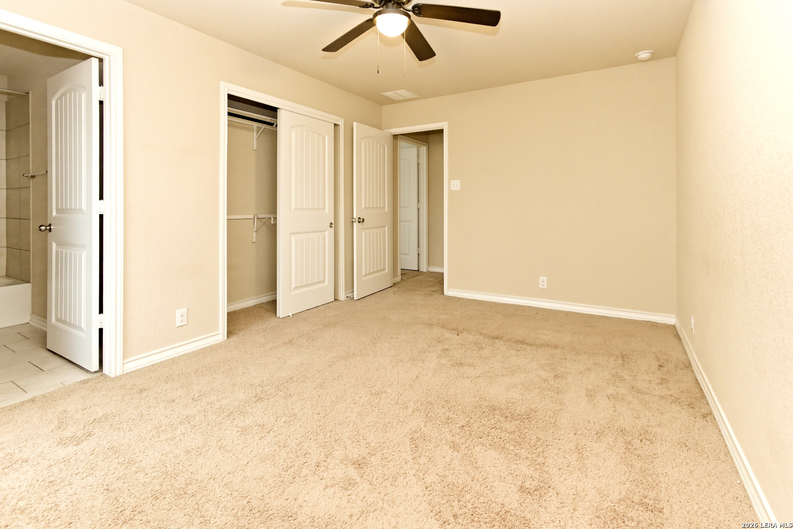 property viewer photo 17