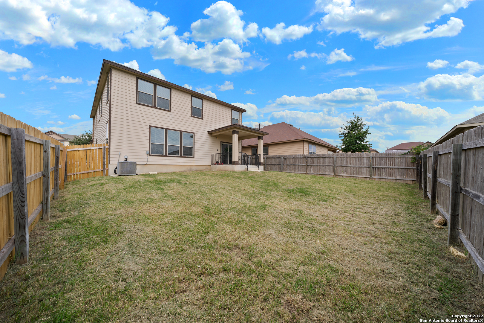 main property photo 31