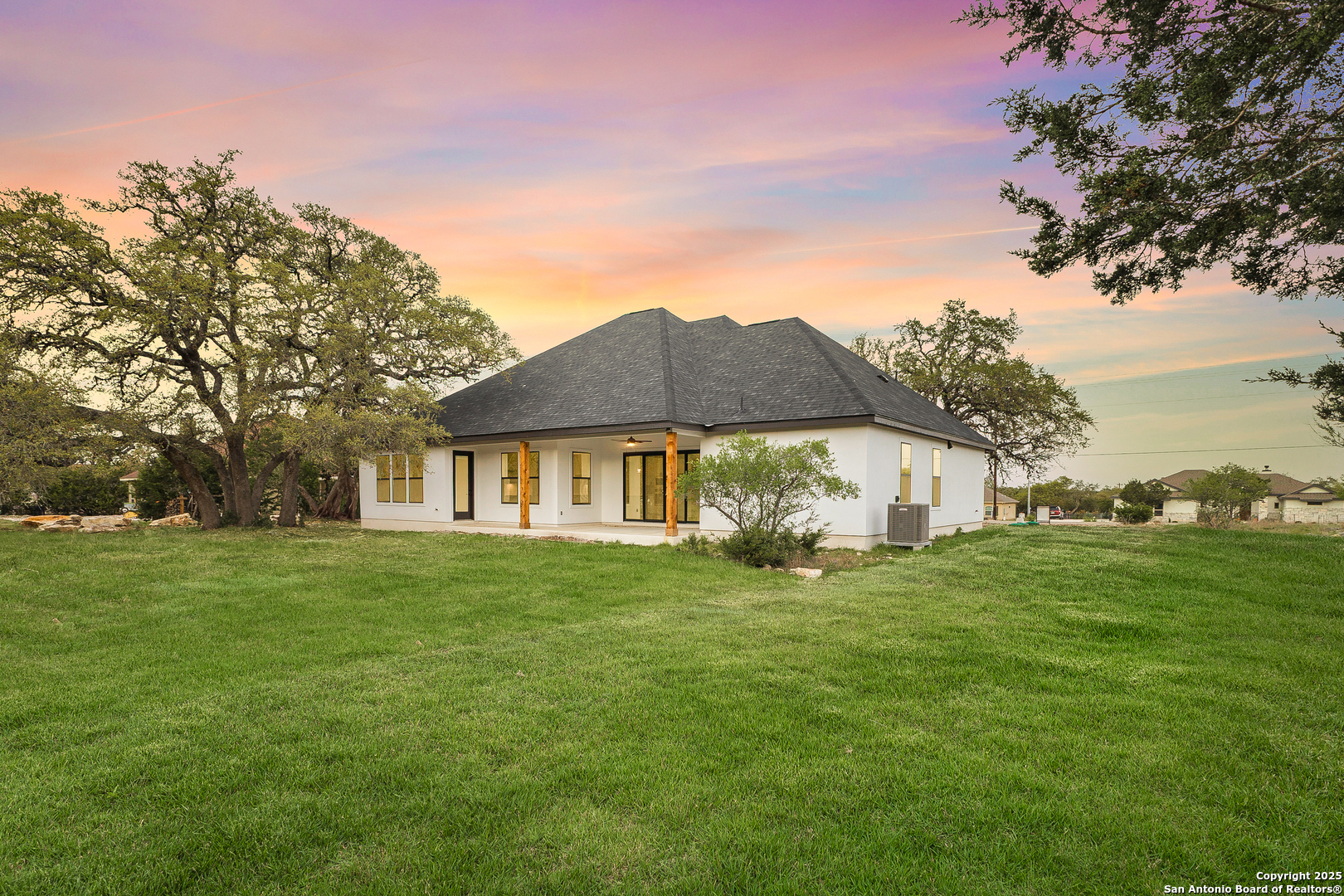 main property photo 22