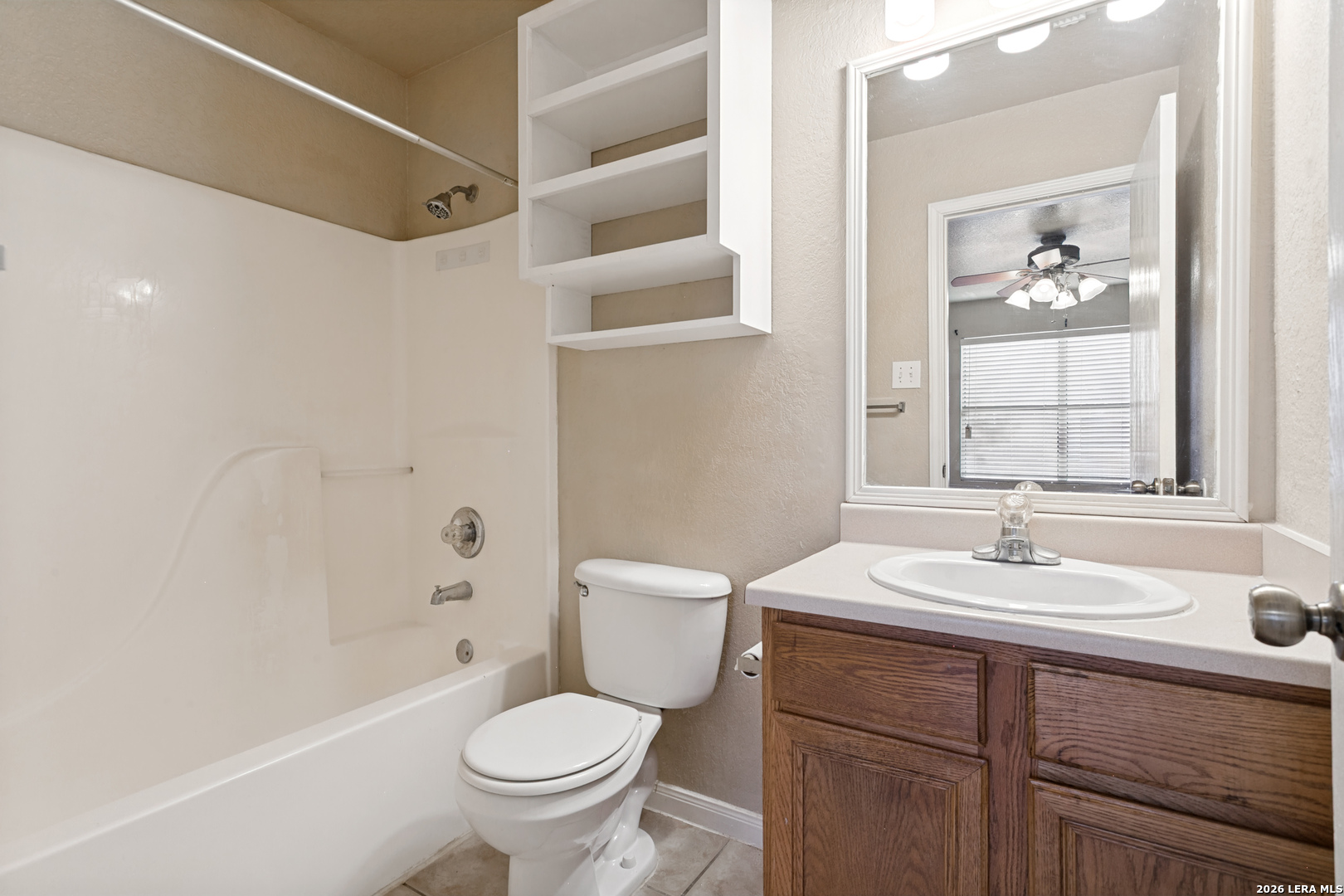 property viewer photo 16