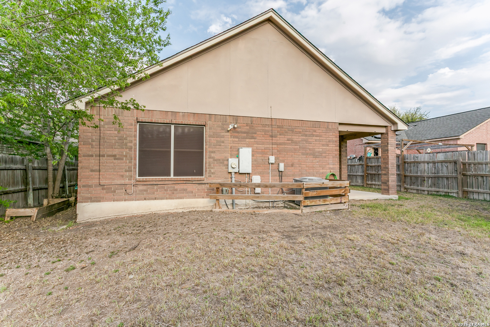property viewer photo 23