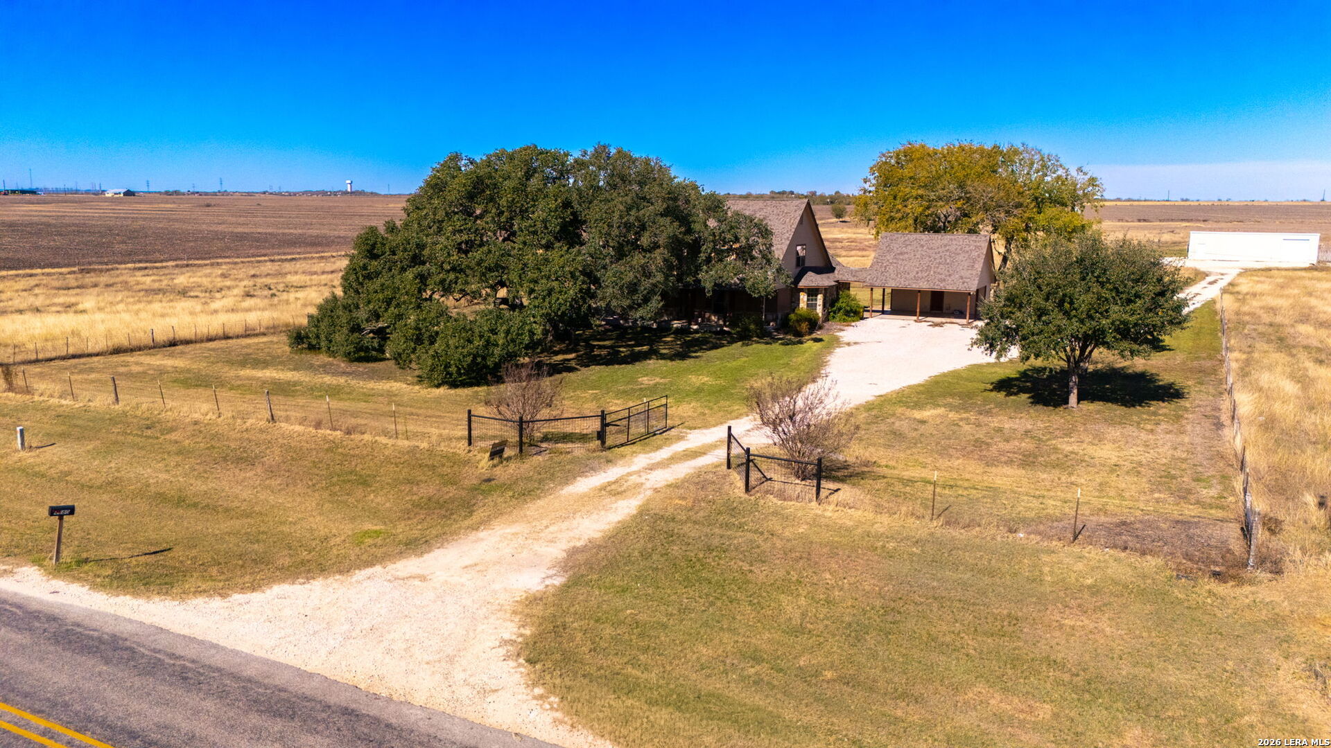 main property photo 37