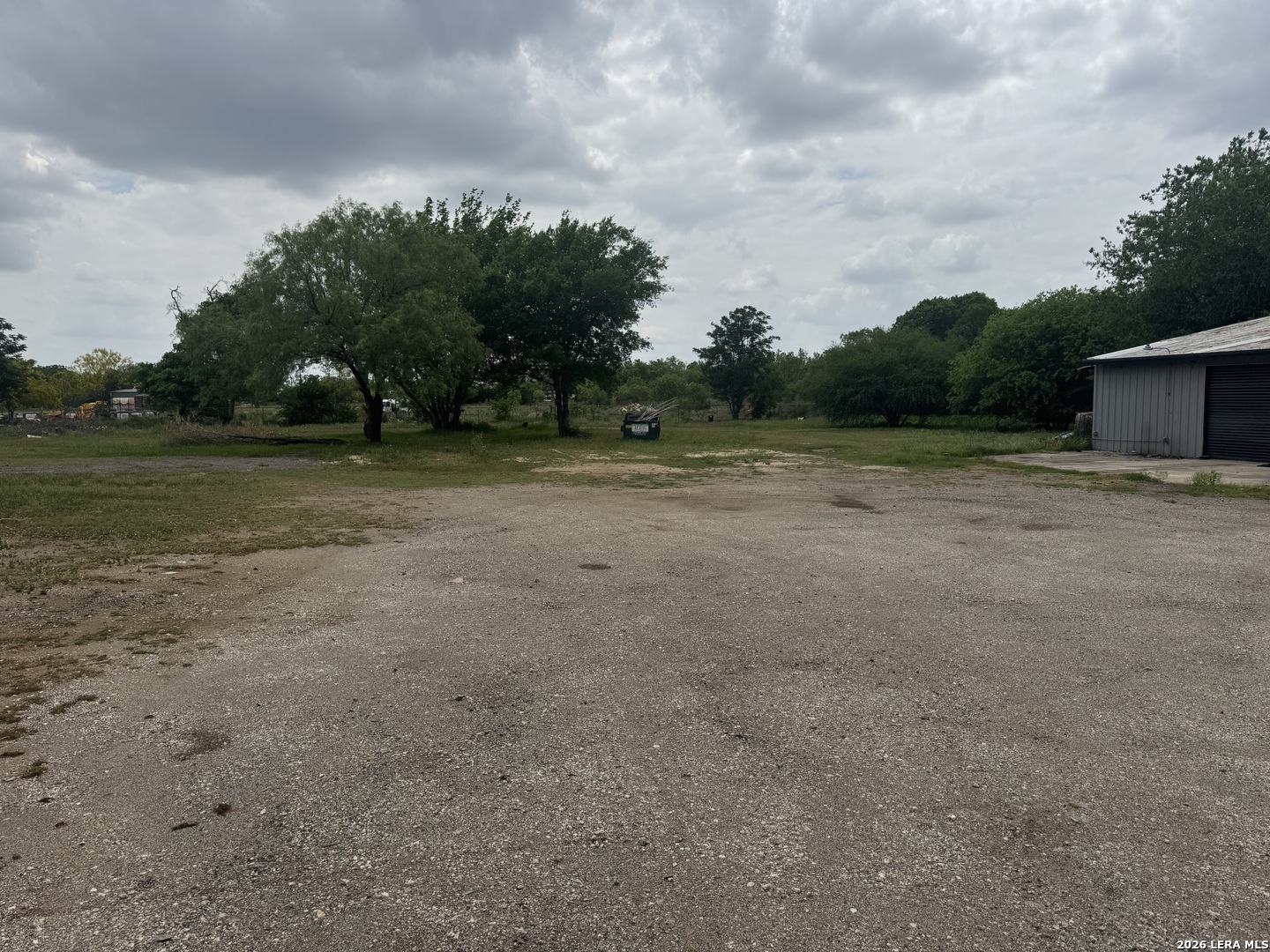 main property photo 10