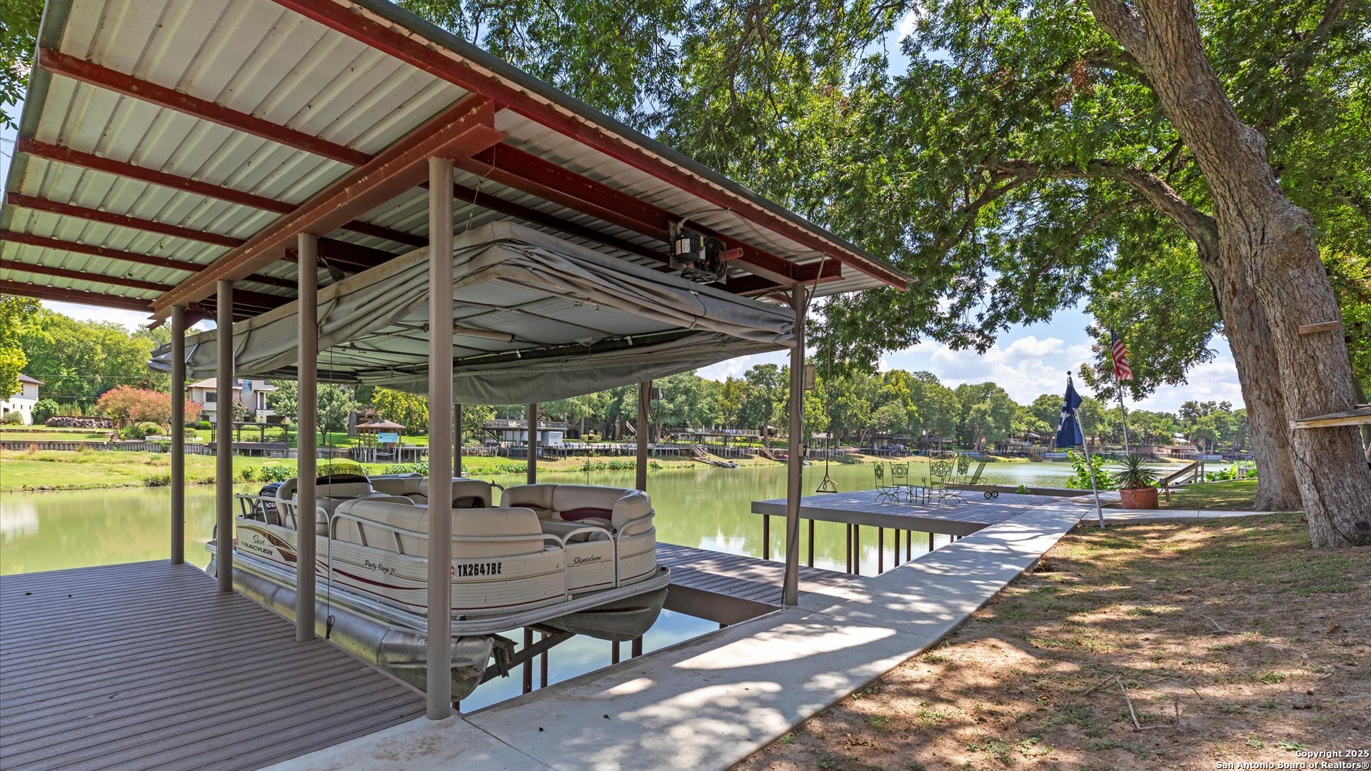 main property photo 29
