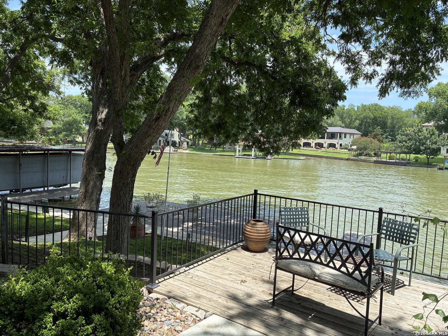 main property photo 37