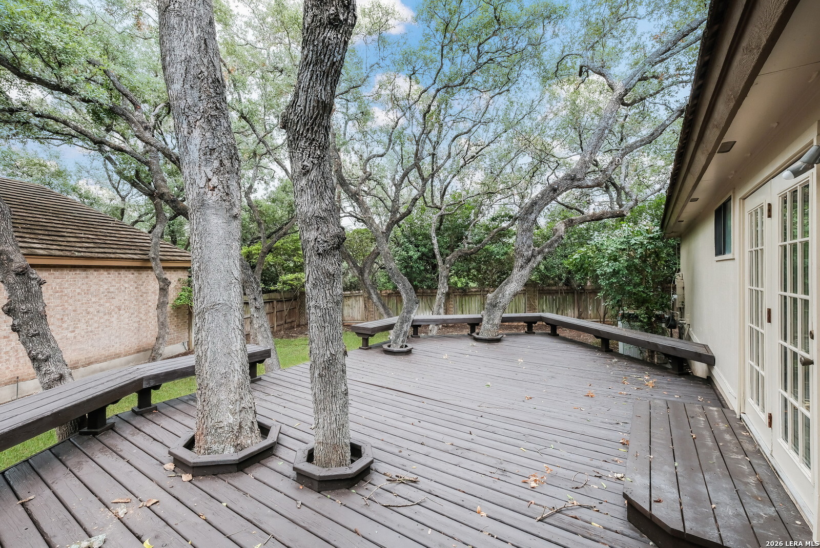 main property photo 19