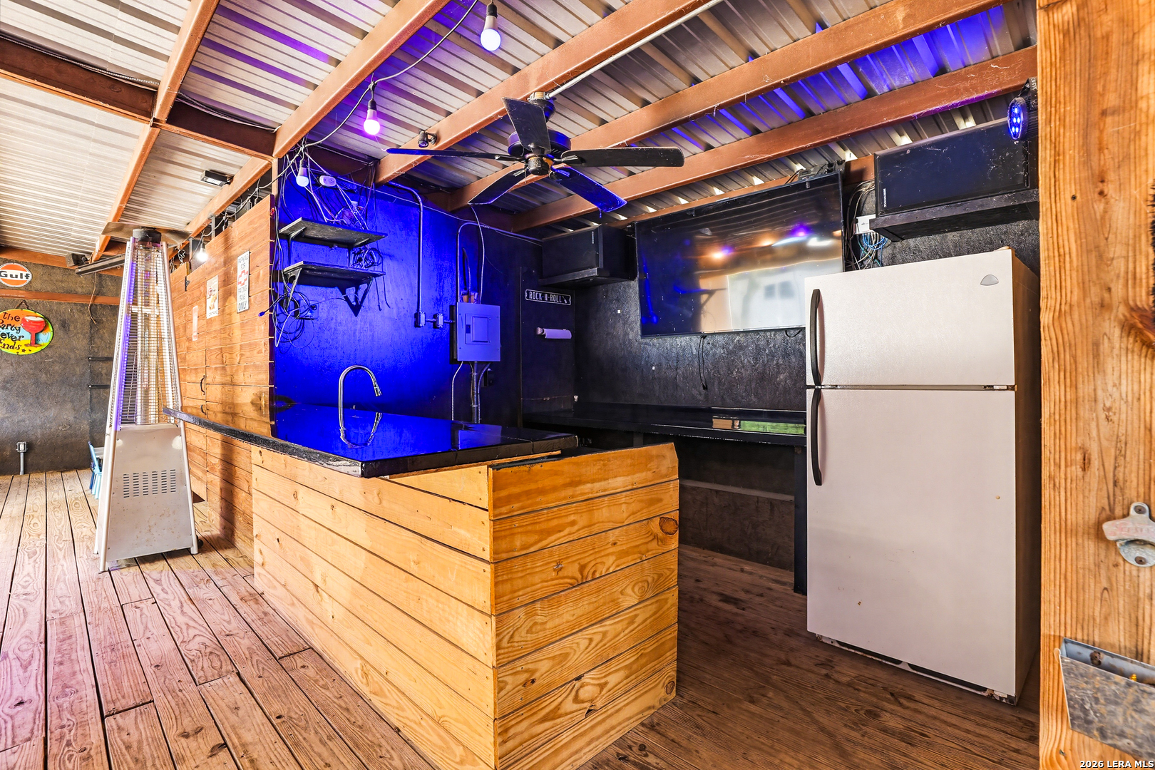 main property photo 48