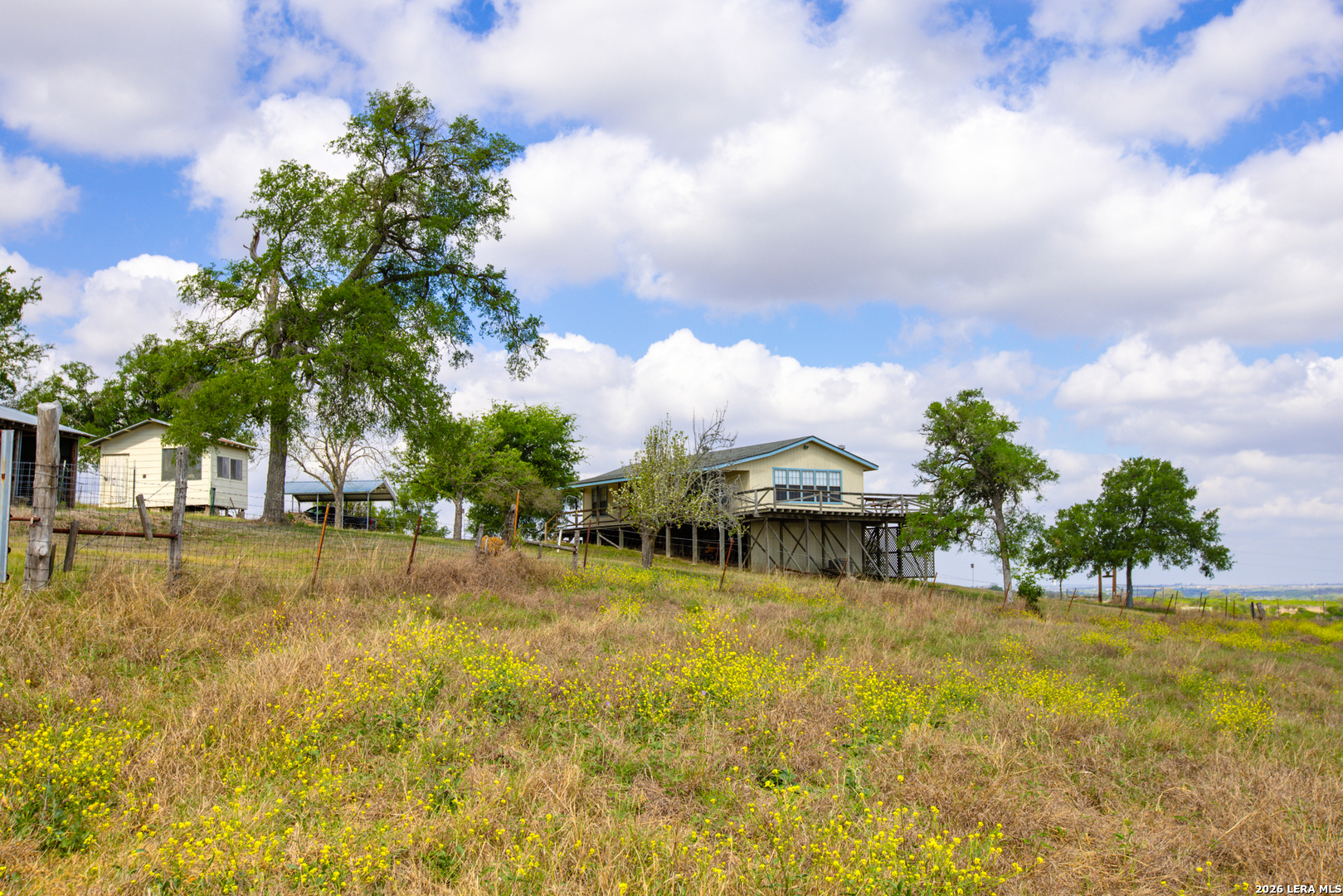 main property photo 16