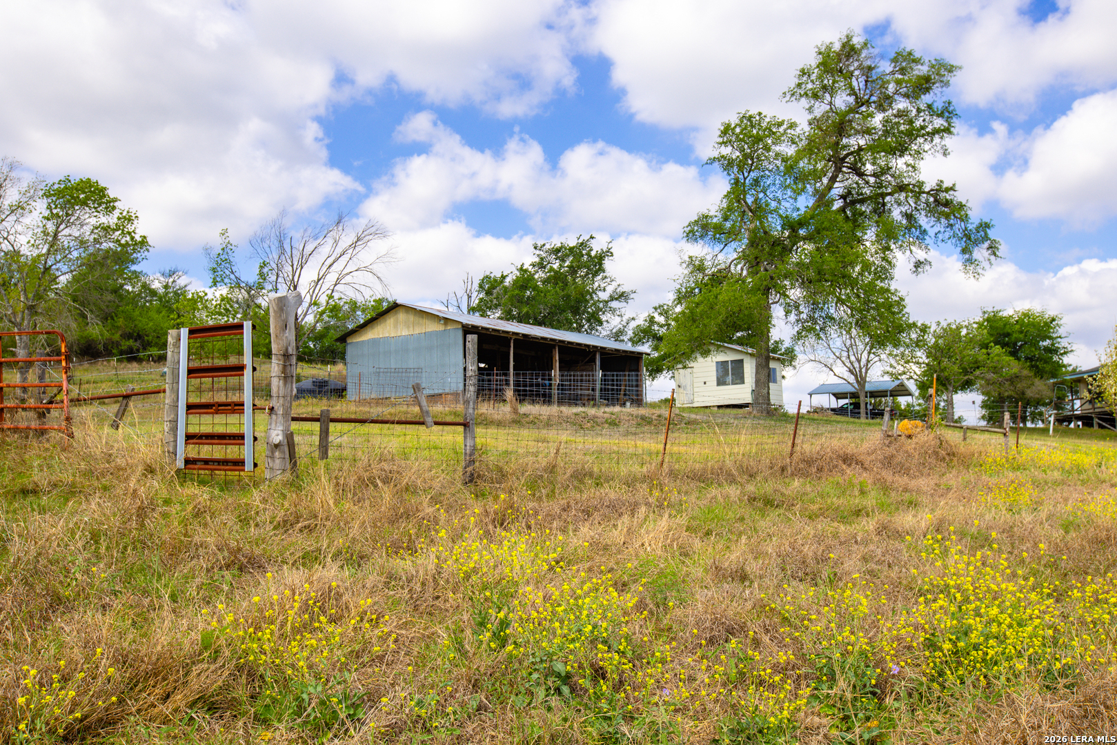 main property photo 17