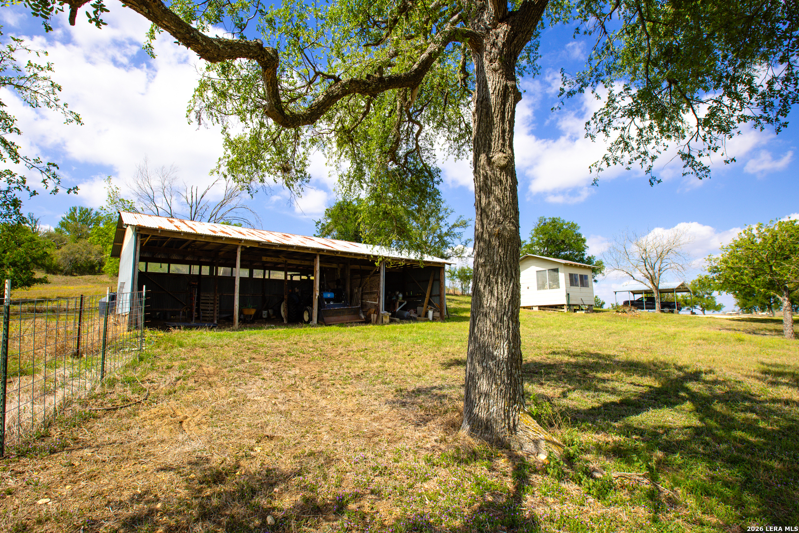 main property photo 25