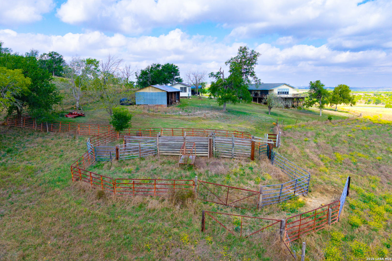 main property photo 28