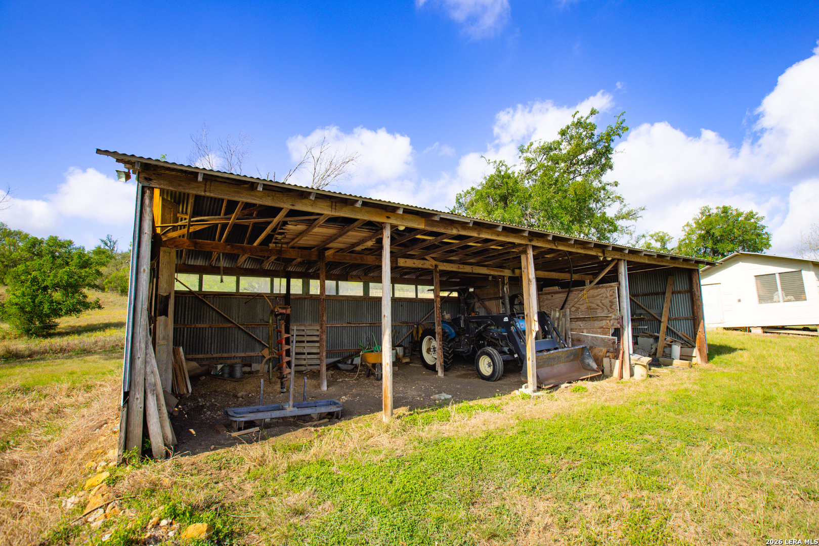main property photo 38