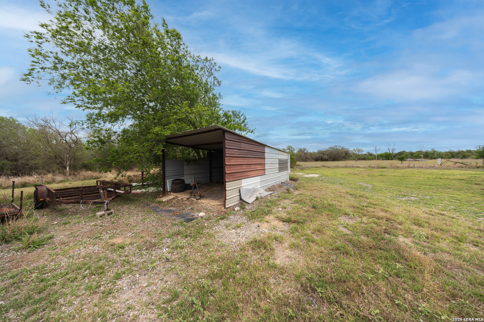 main property photo 20