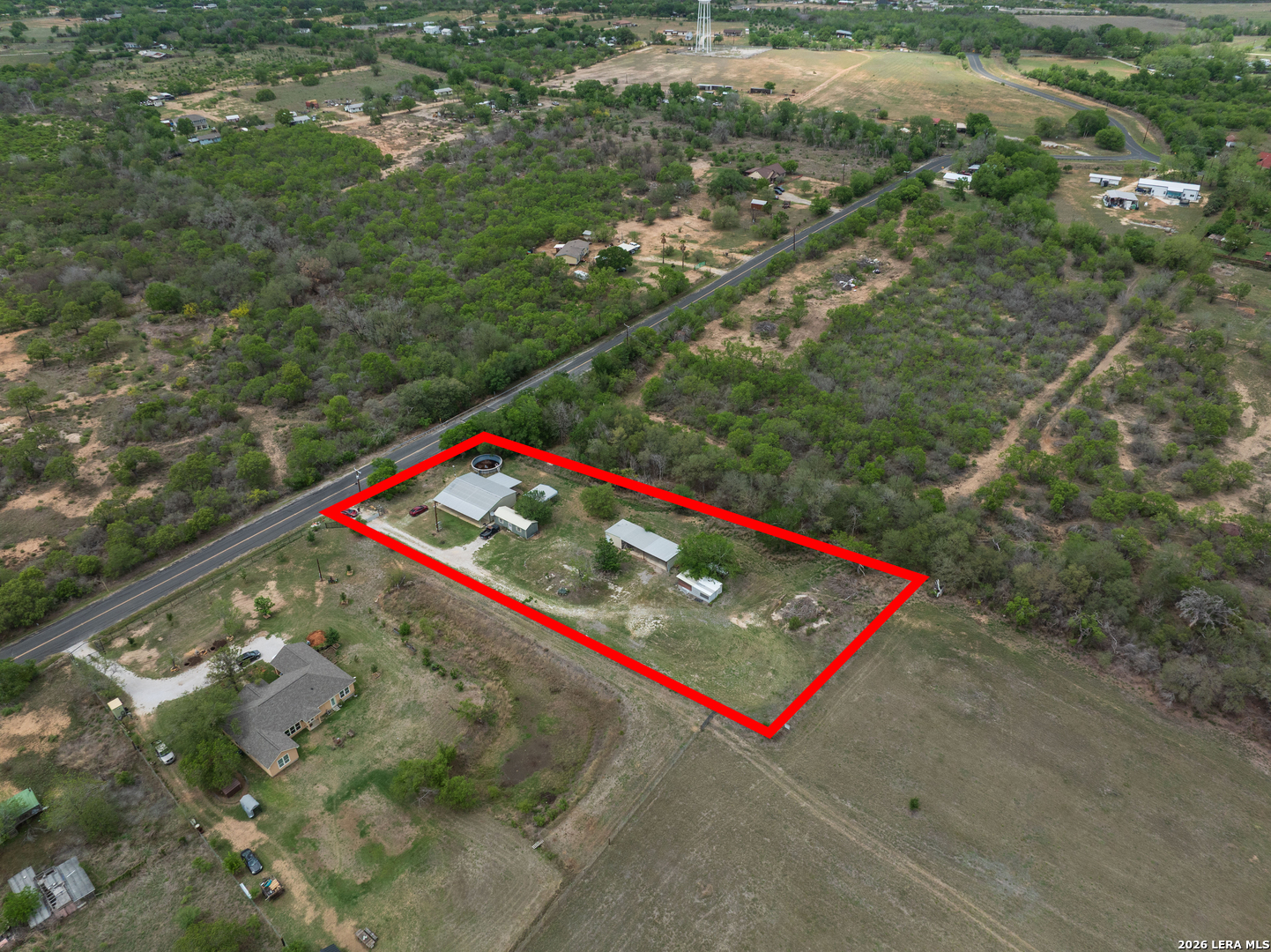 main property photo 4