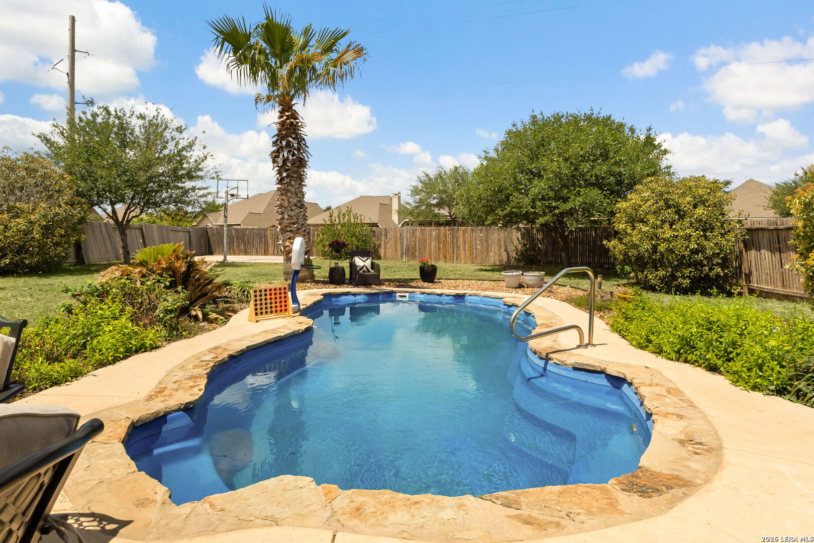 main property photo 5