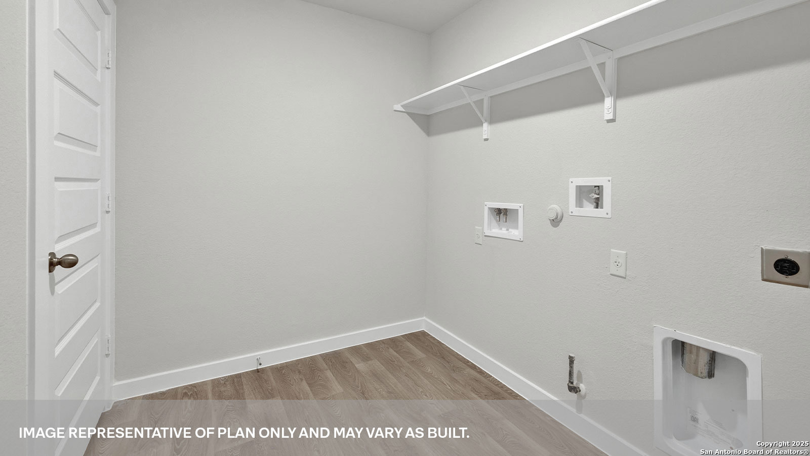 main property photo 9