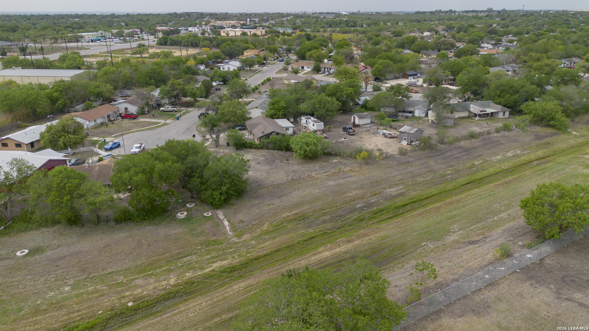 main property photo 11