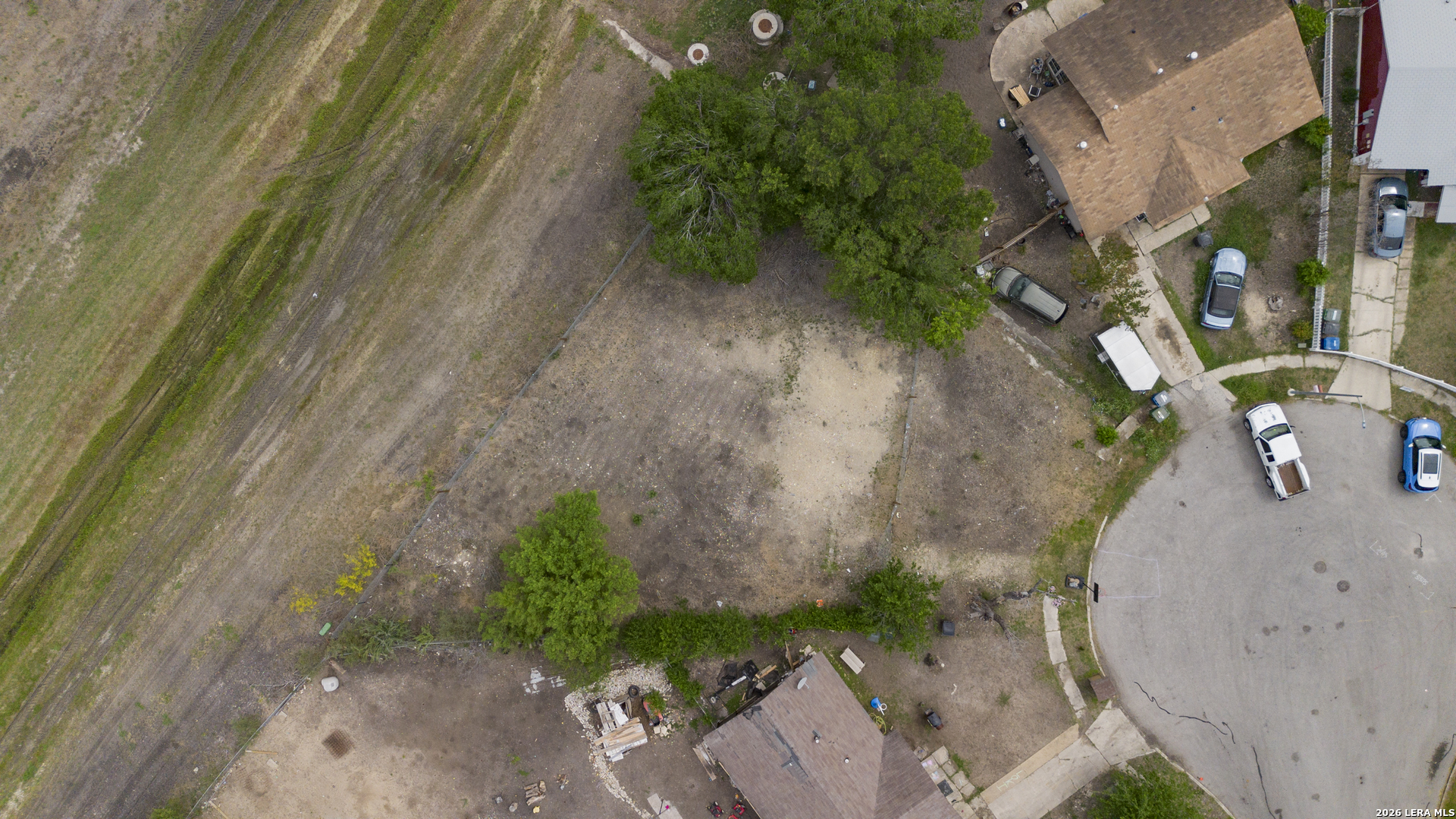 main property photo 8