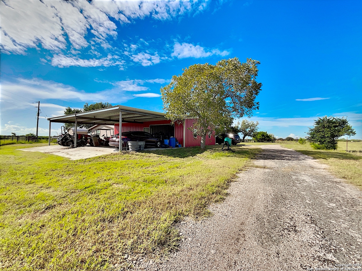 main property photo 19