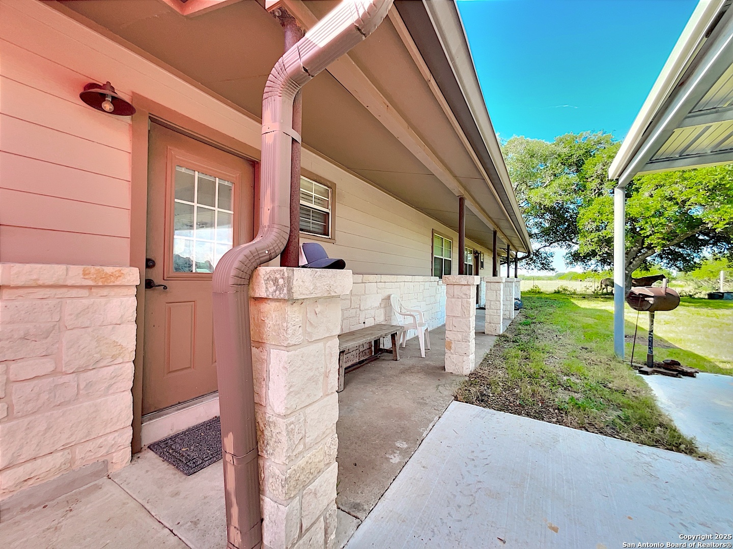 main property photo 22