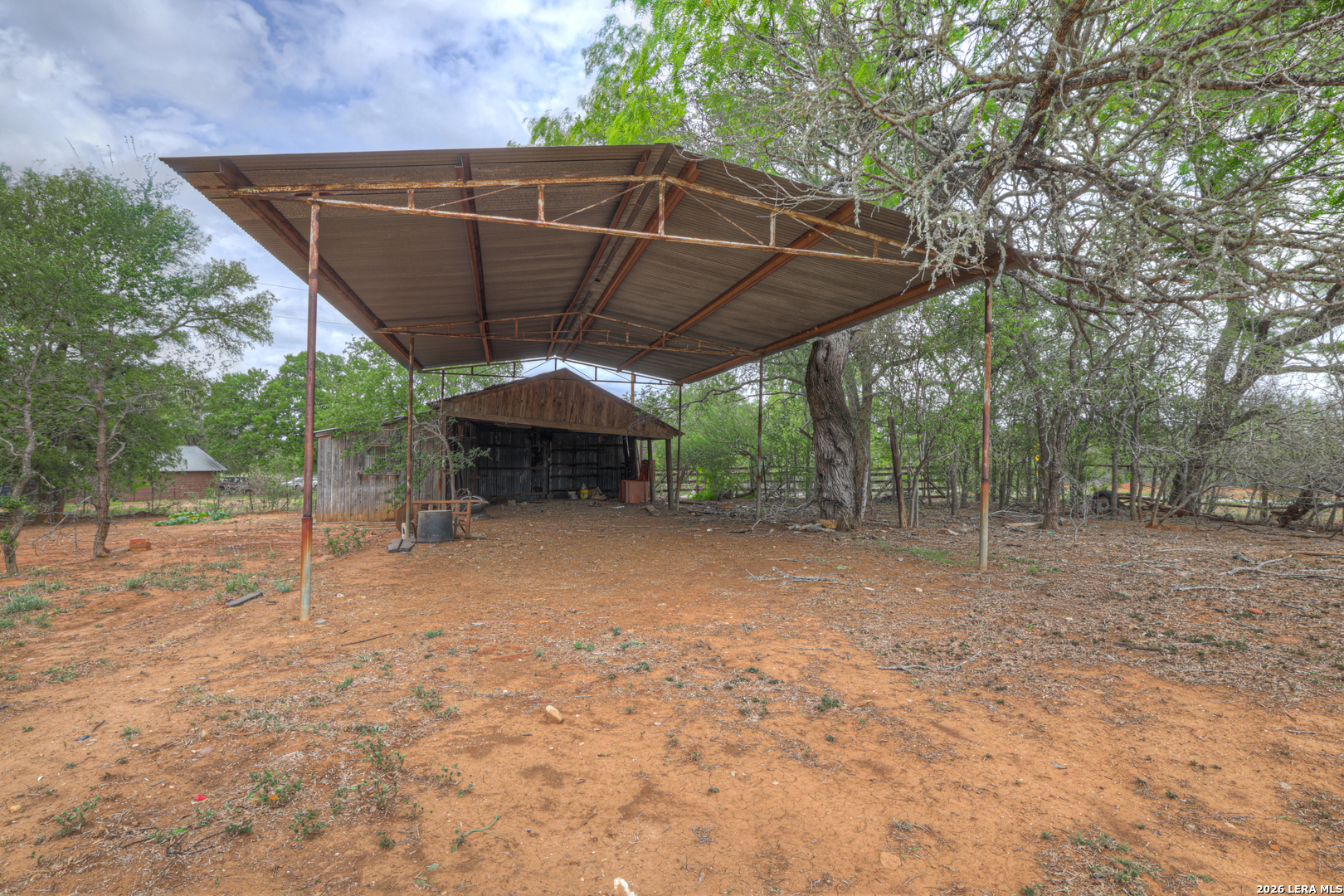 main property photo 10