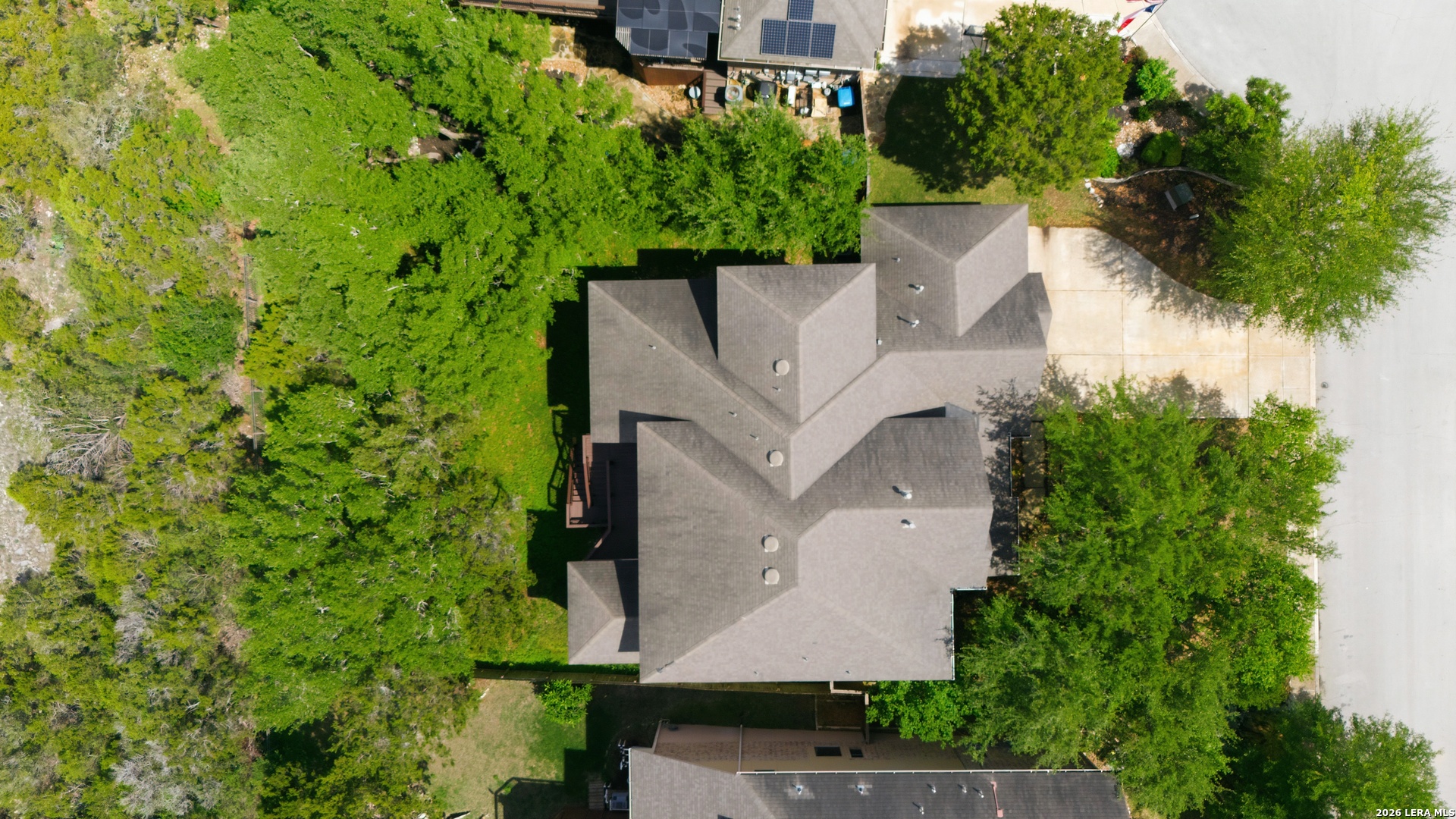 main property photo 48
