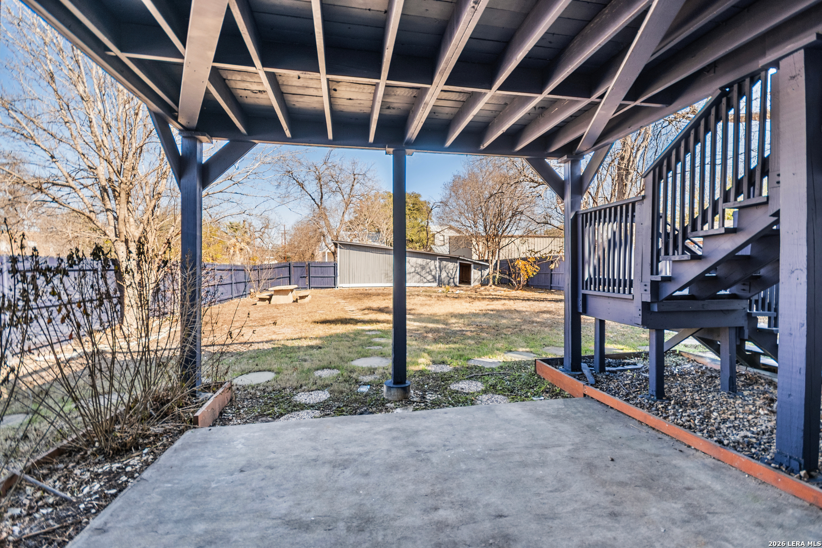 main property photo 23
