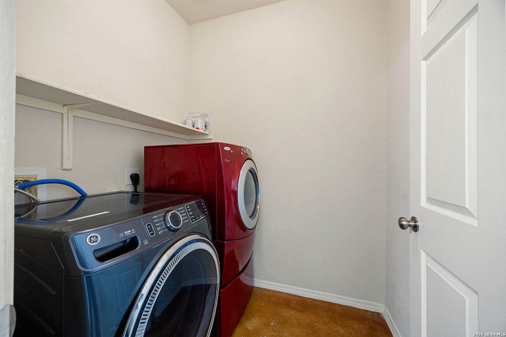main property photo 18