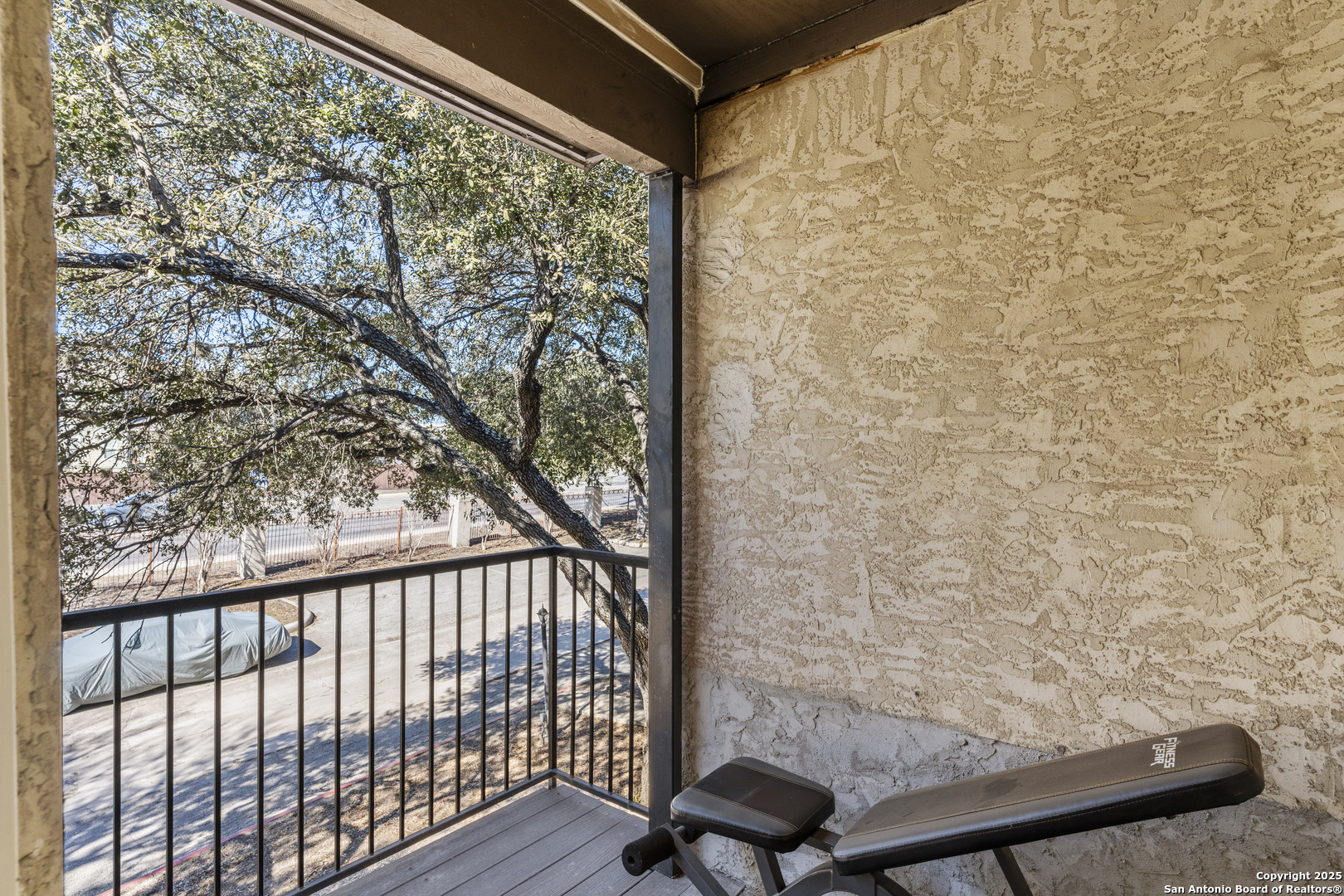 main property photo 13