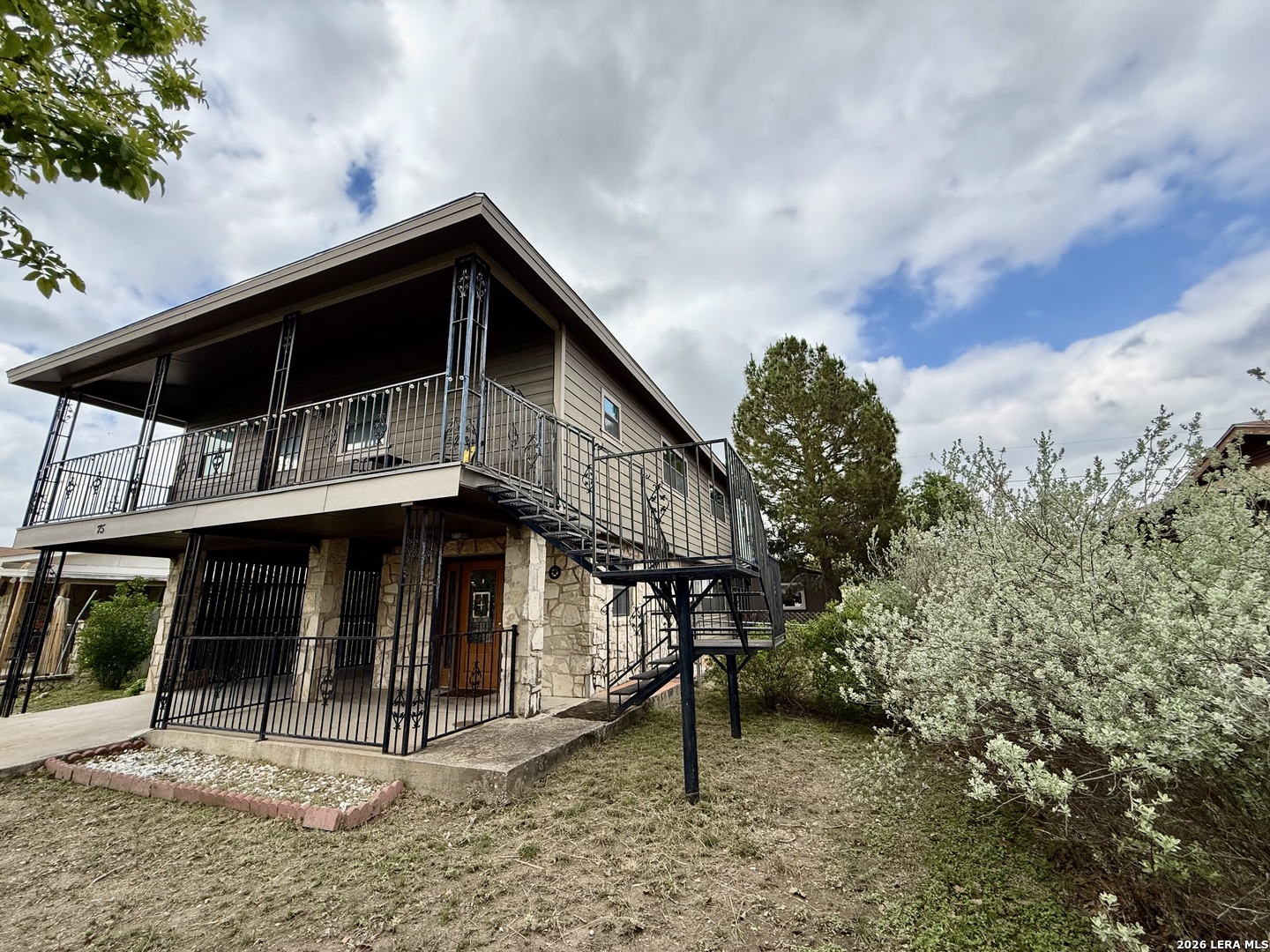 main property photo 38