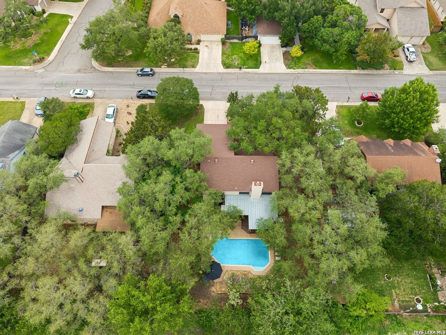 main property photo 40