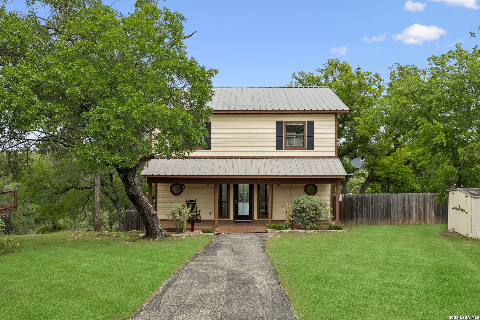 main property photo 6