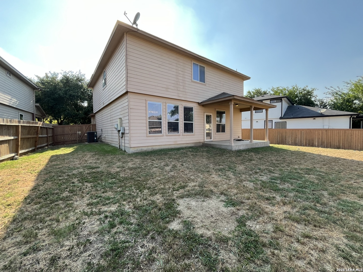 main property photo 30