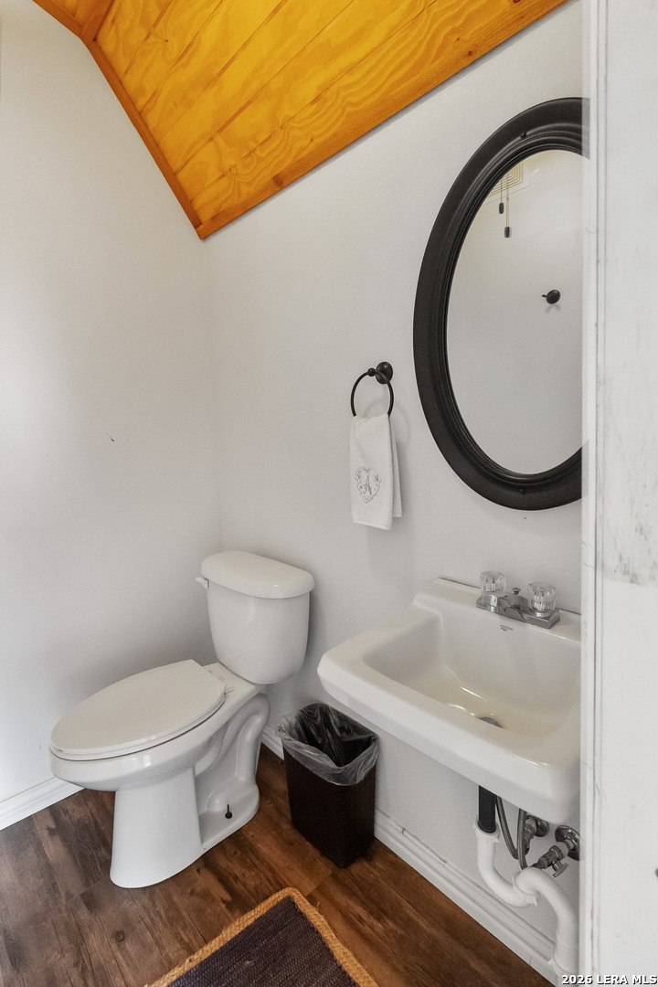 main property photo 41