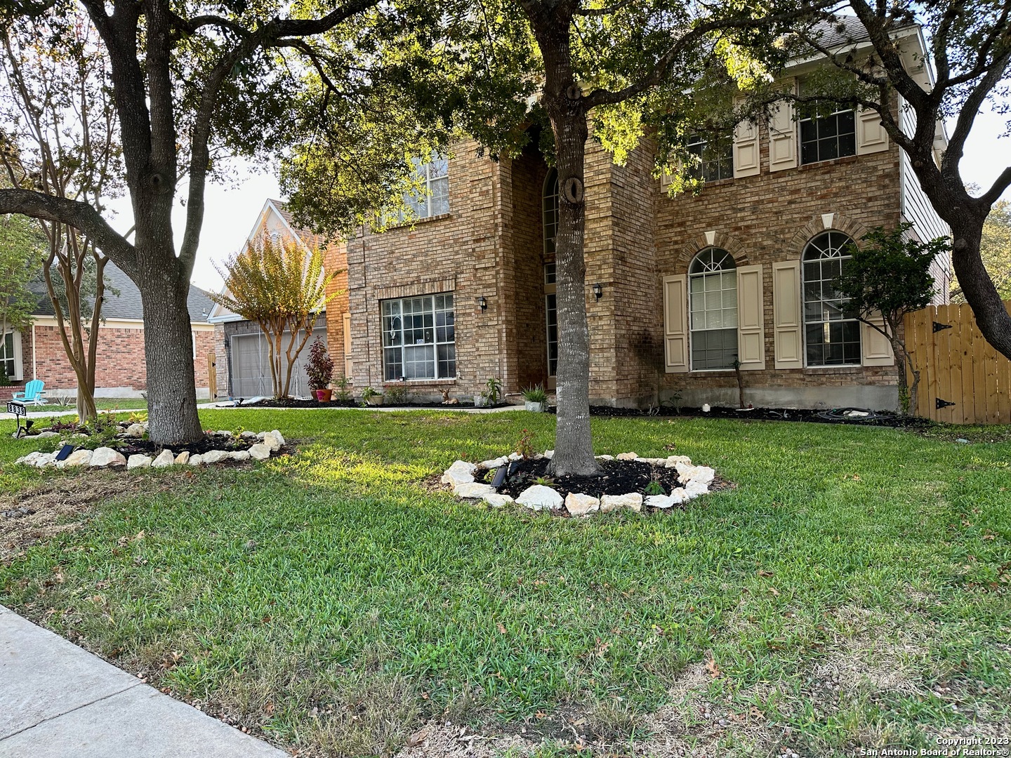 main property photo 7