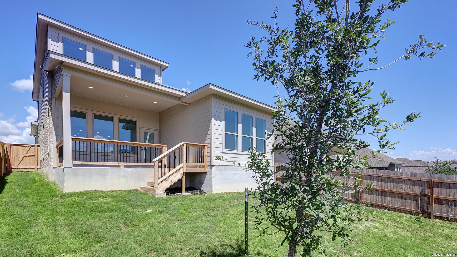 main property photo 25