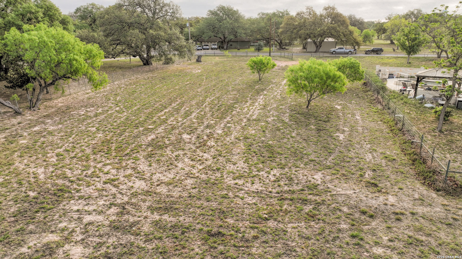 main property photo 22