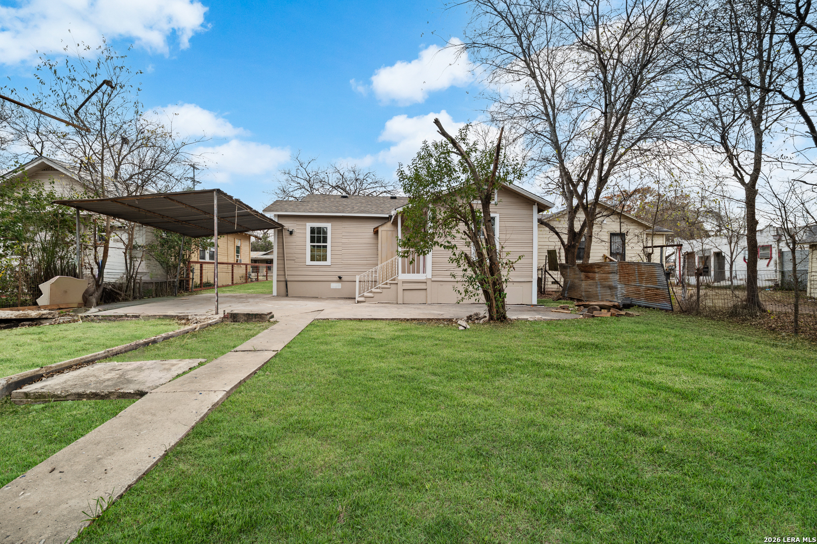 main property photo 18