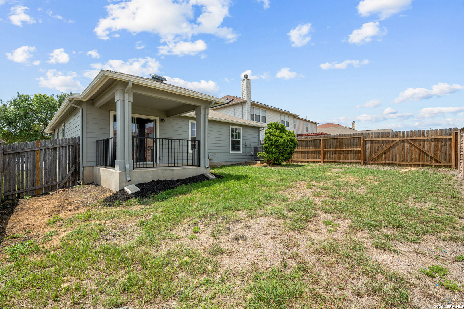 main property photo 25