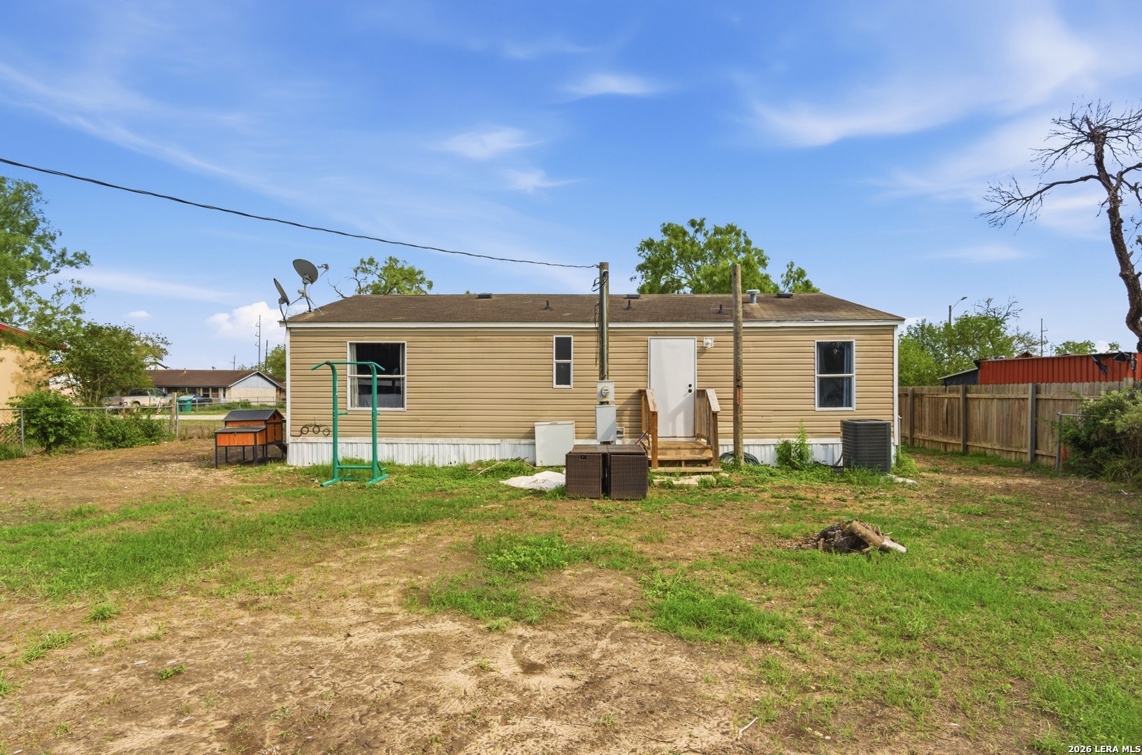 main property photo 23