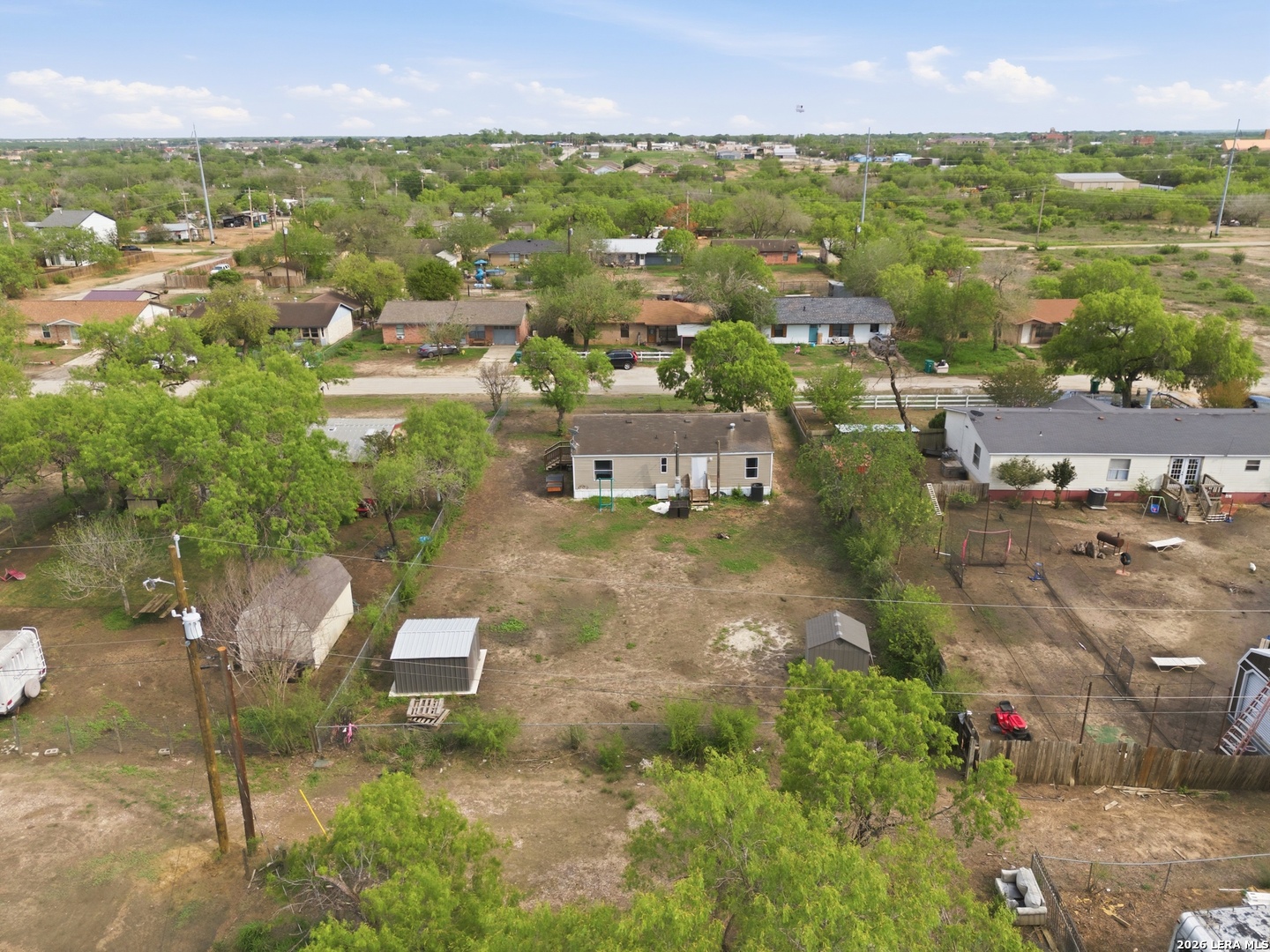 main property photo 28