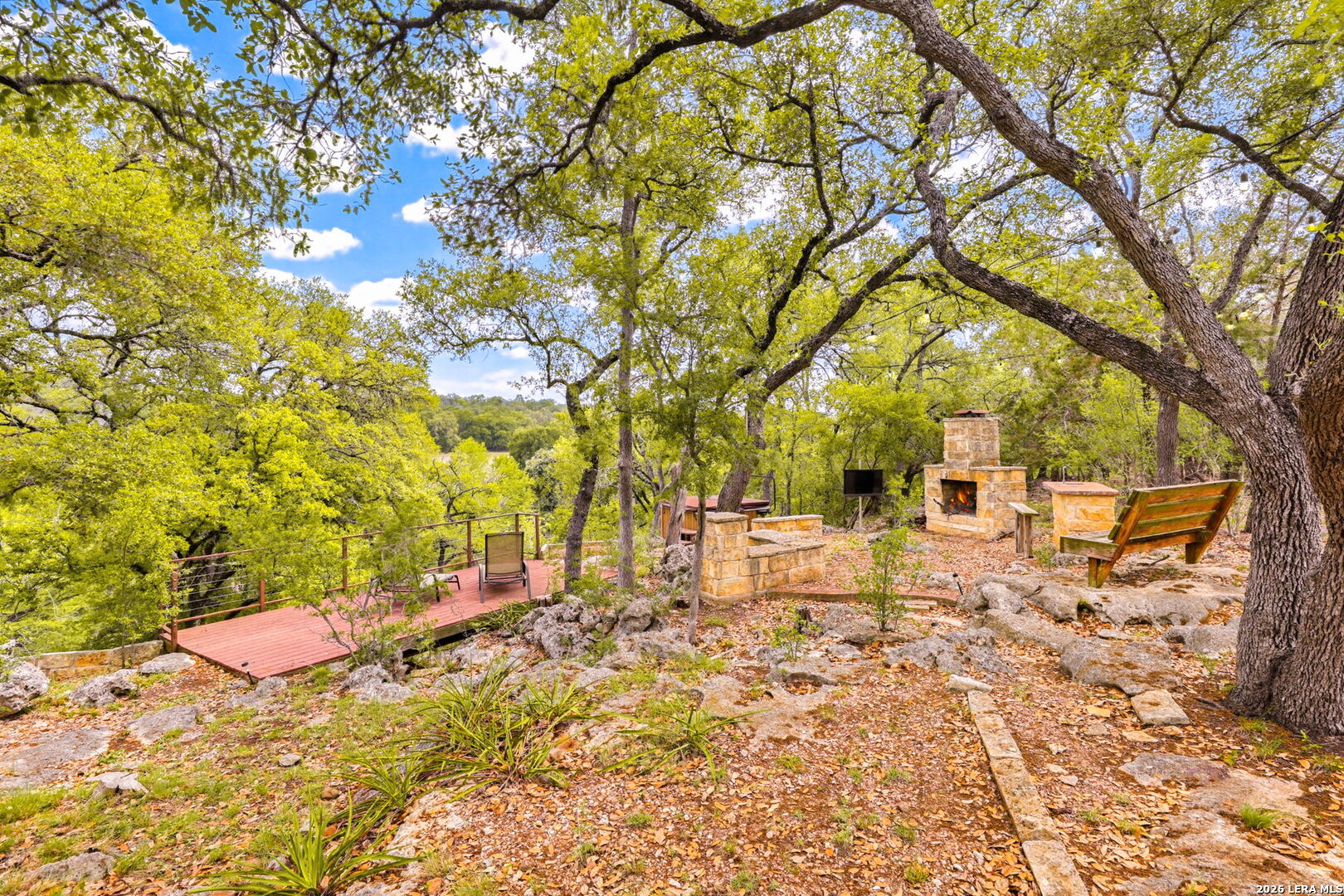 main property photo 30