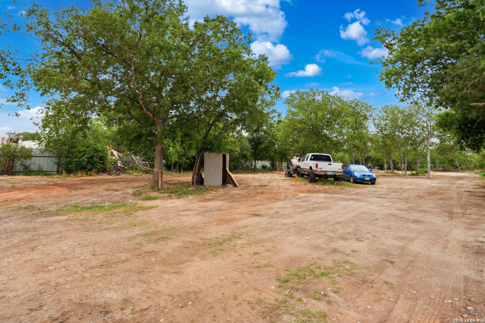 main property photo 13