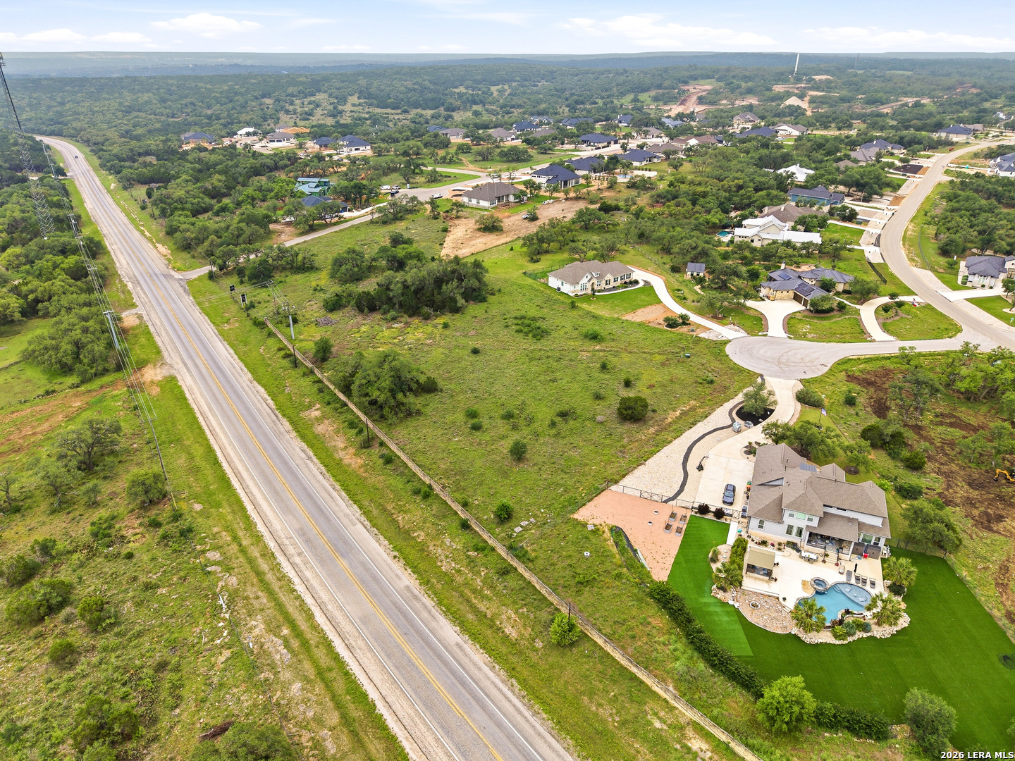 main property photo 11