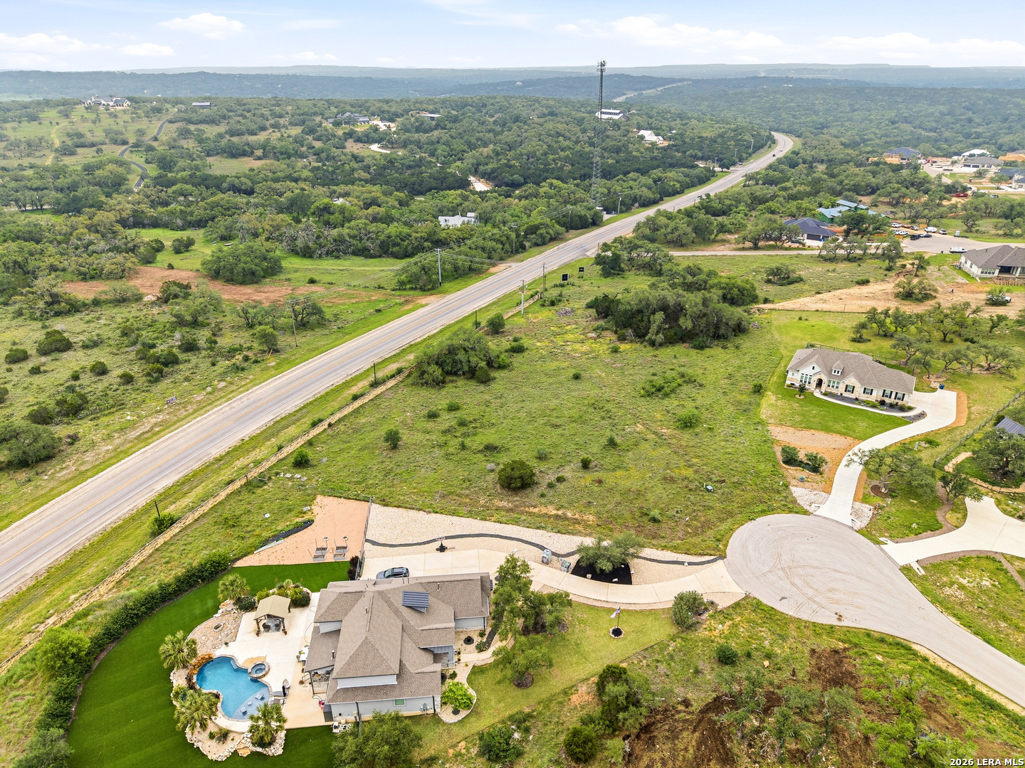 main property photo 17