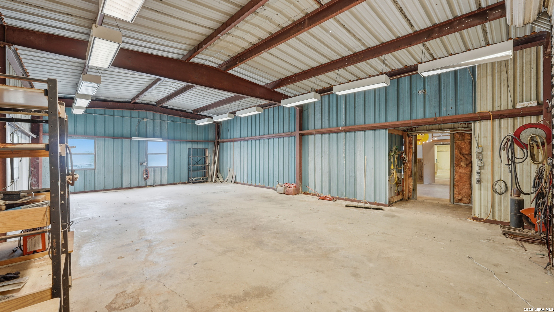 main property photo 7