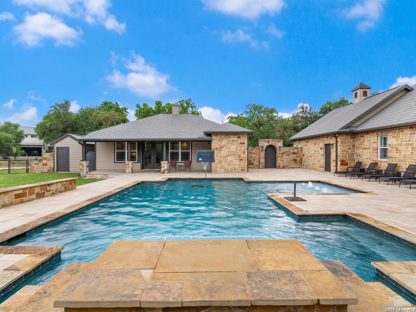 main property photo 46